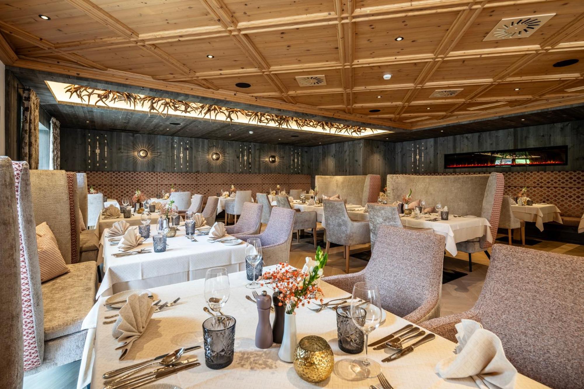 Alpenhotel Ischglerhof מראה חיצוני תמונה