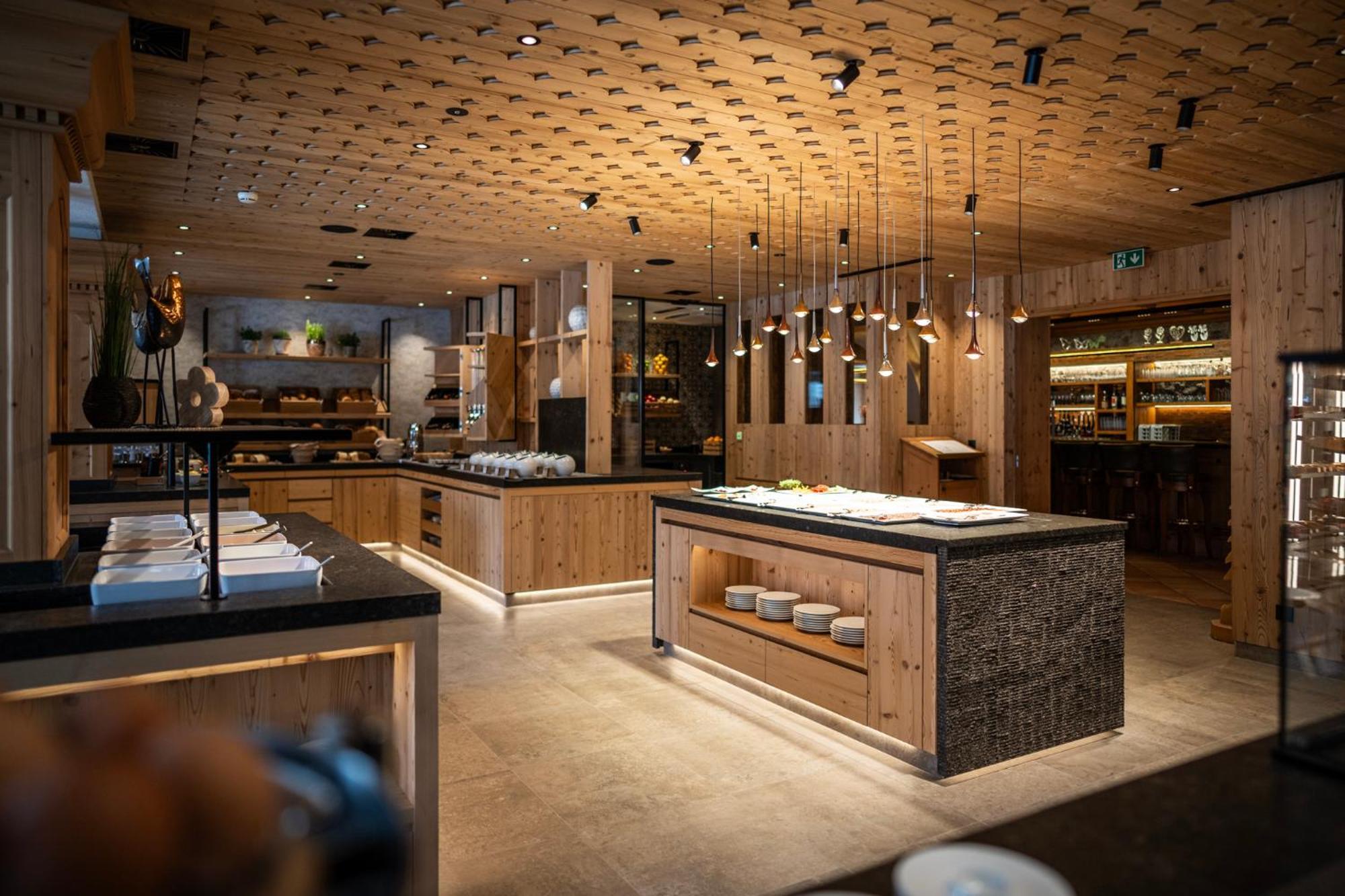 Alpenhotel Ischglerhof מראה חיצוני תמונה