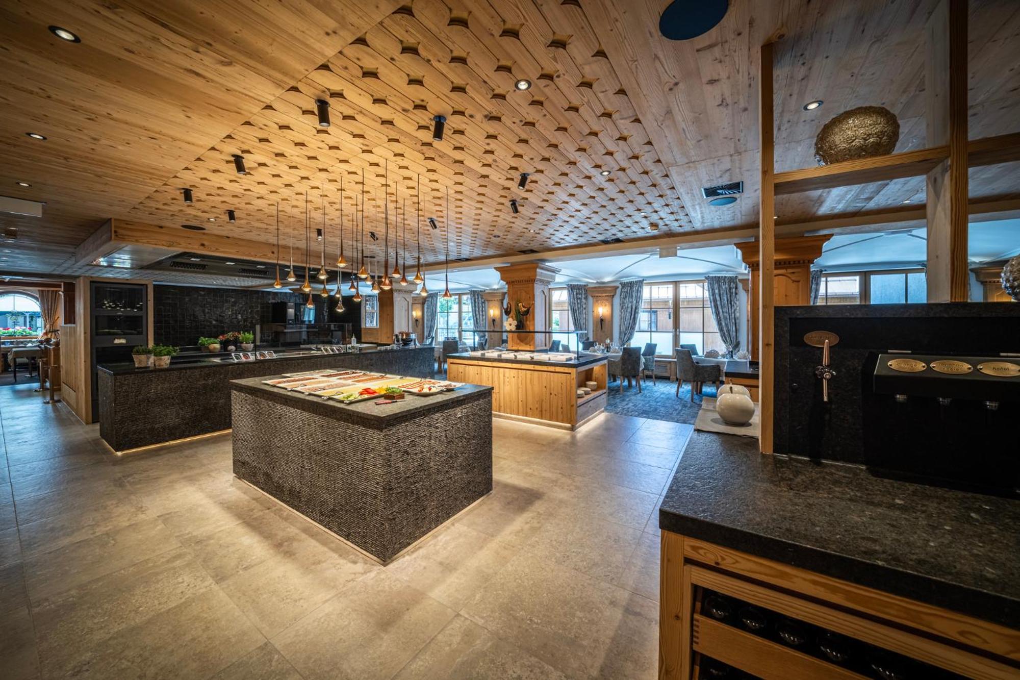 Alpenhotel Ischglerhof מראה חיצוני תמונה