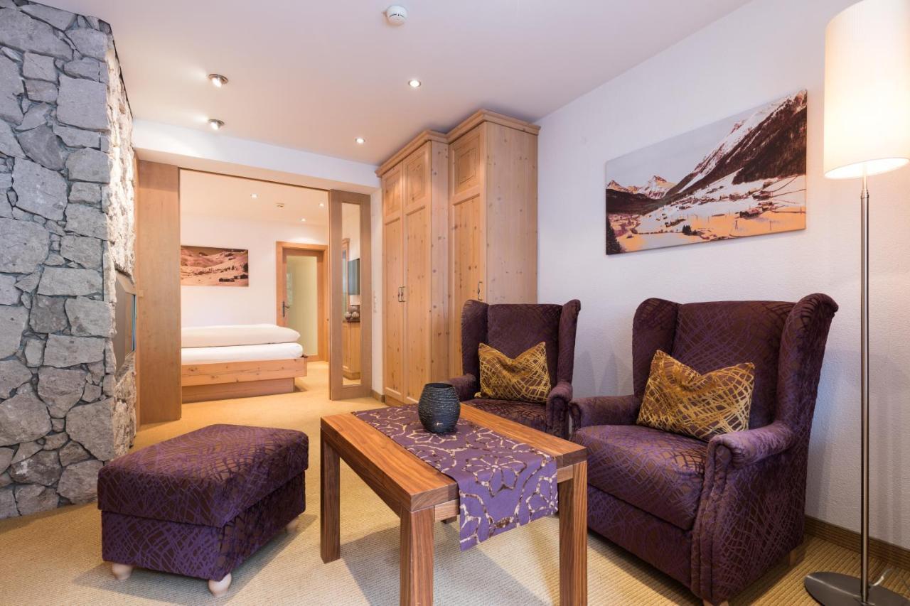 Alpenhotel Ischglerhof מראה חיצוני תמונה